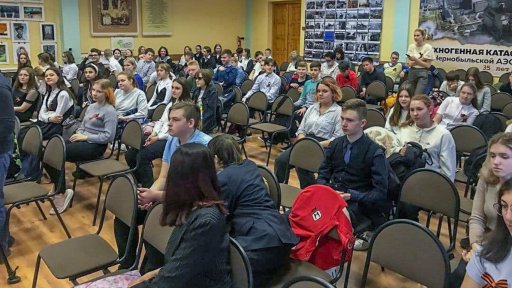 Учащимся бронницкой школы №2 рассказали о «Безопасности в период майских праздников»
