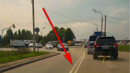 Изменения после включения светофора у магазина «Перекресток»